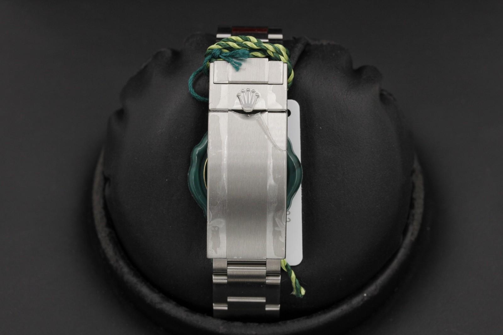 Watch Image 7