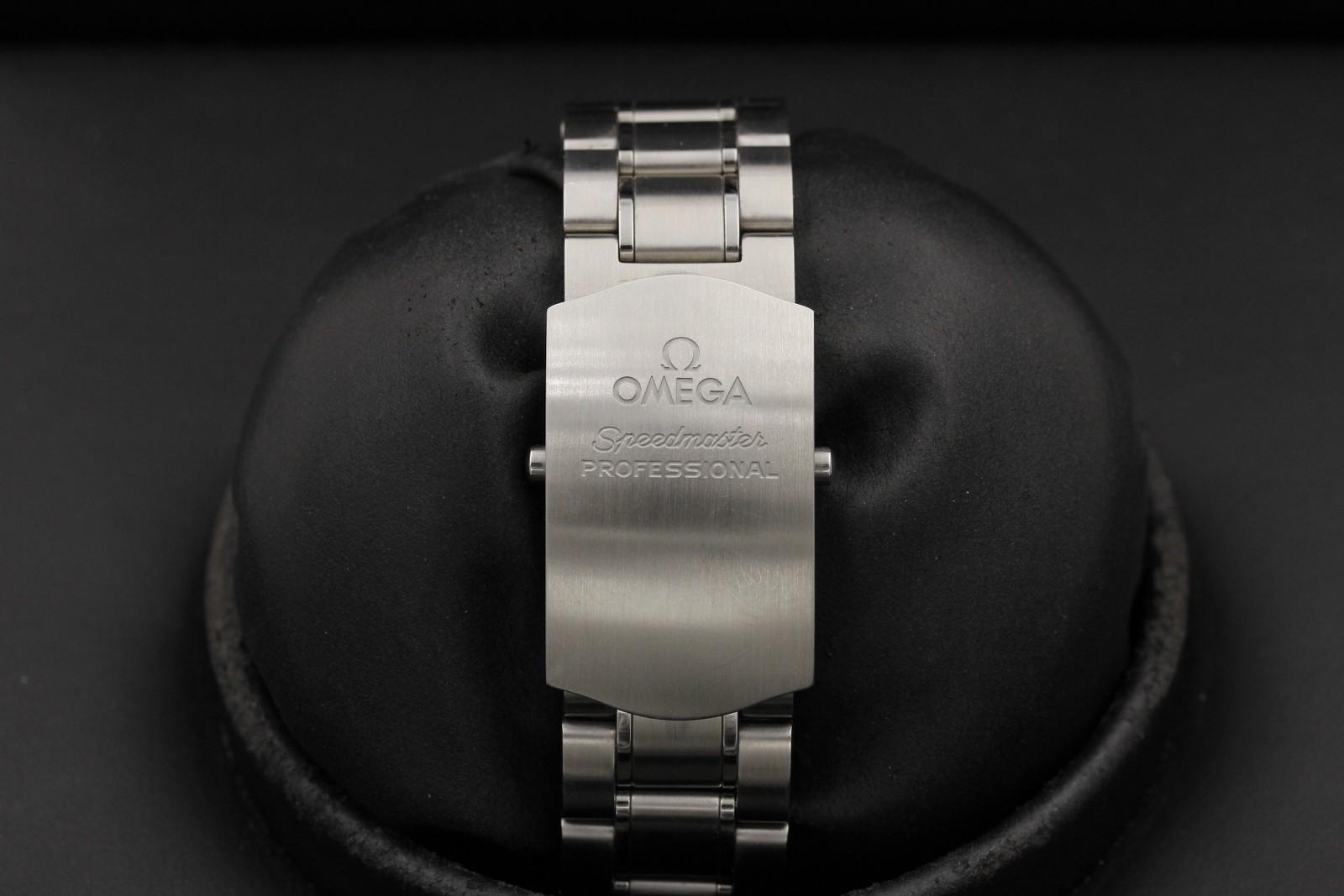 Watch Image 7
