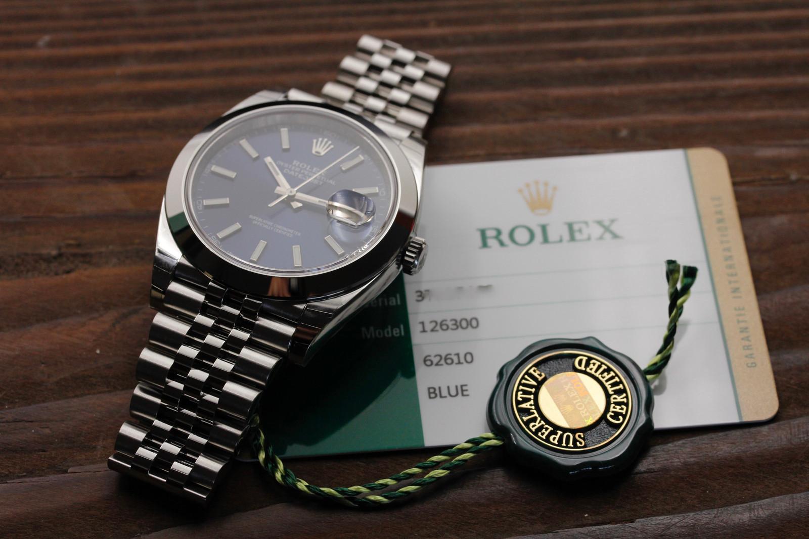 Watch Image 10