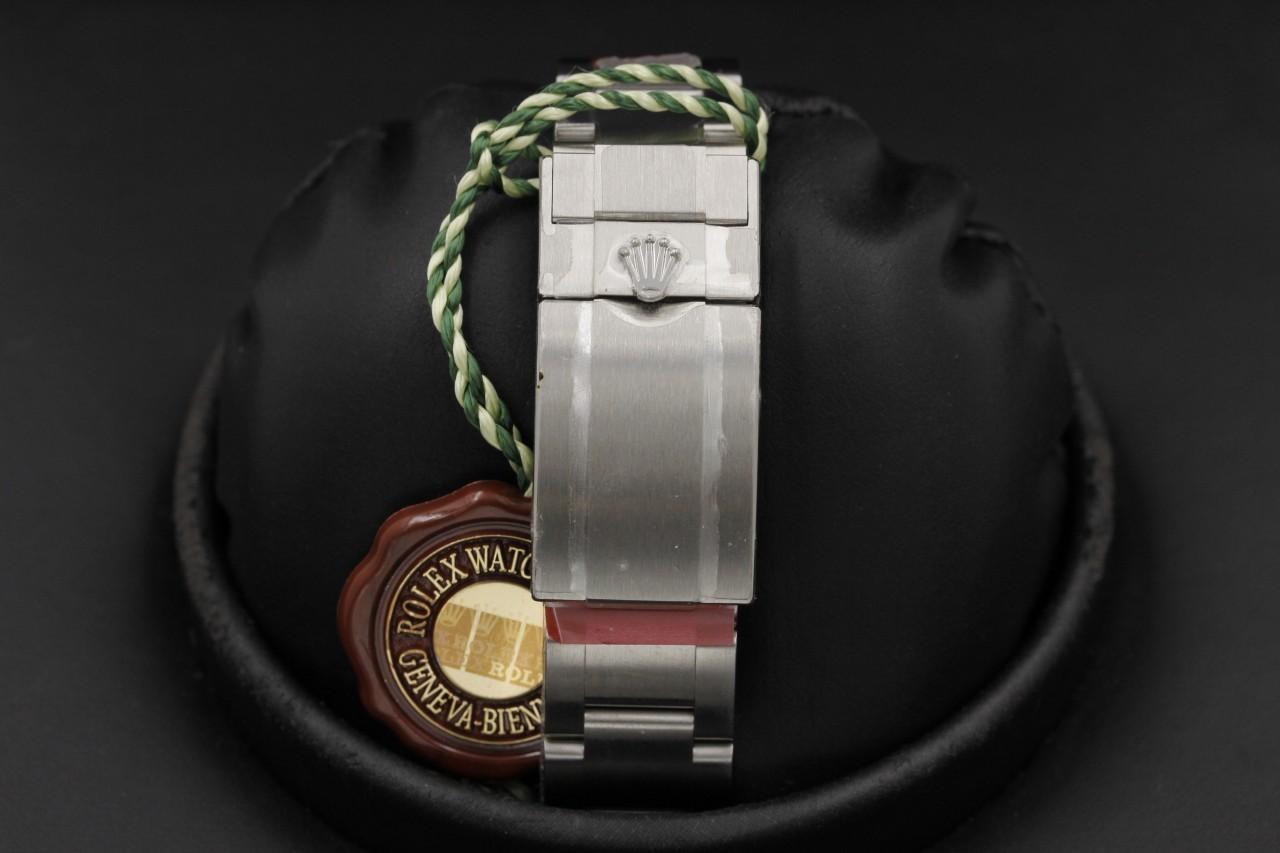 Watch Image 7