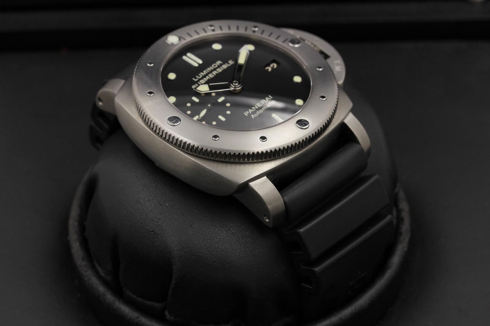 Watch Image 6