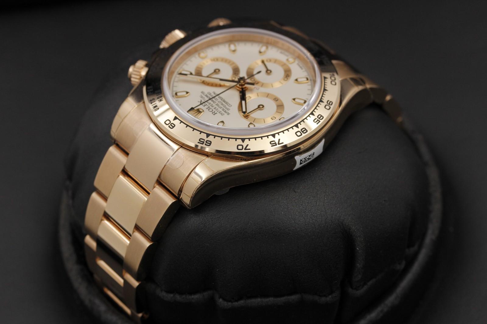 Watch Image 7