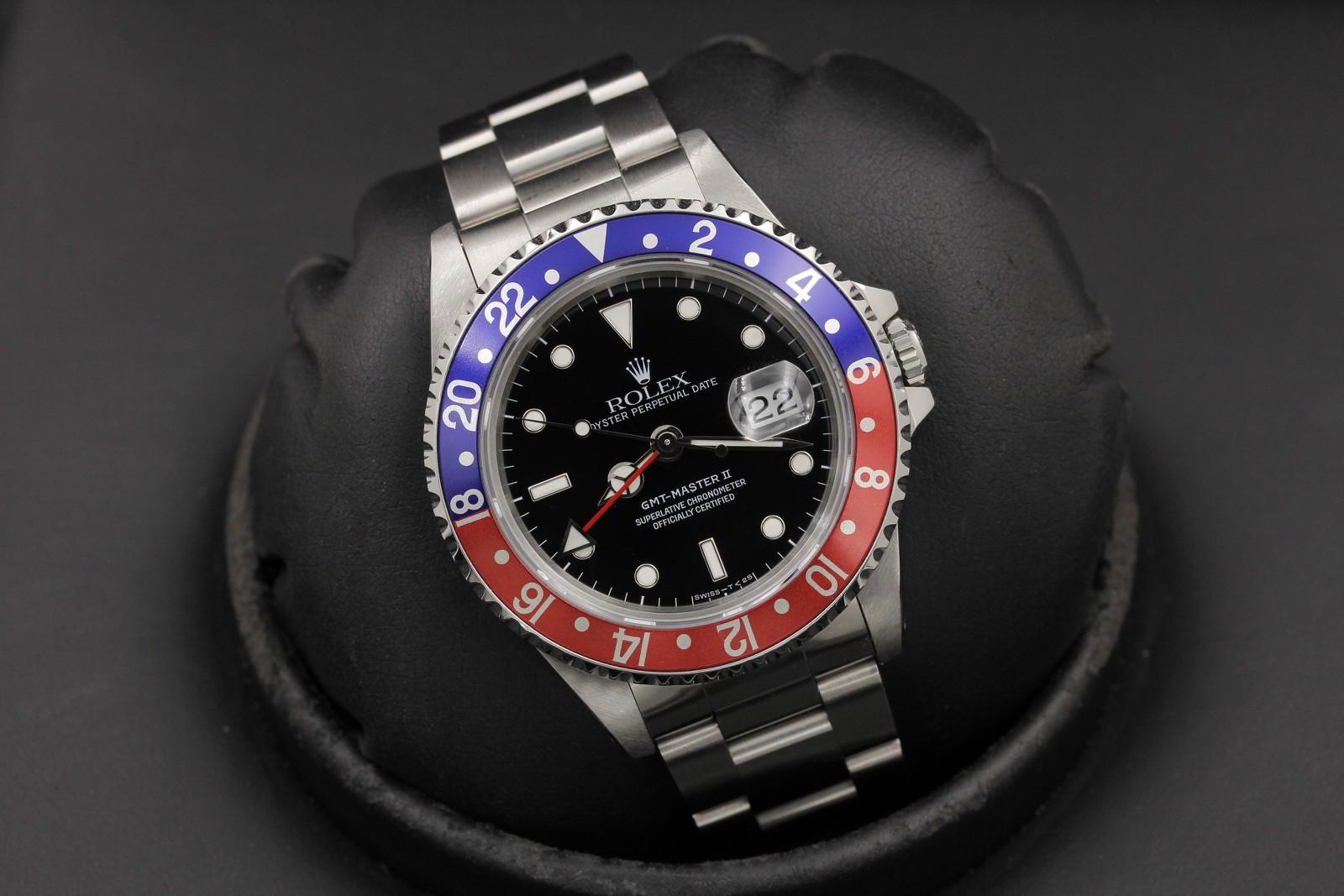 Watch Image 10