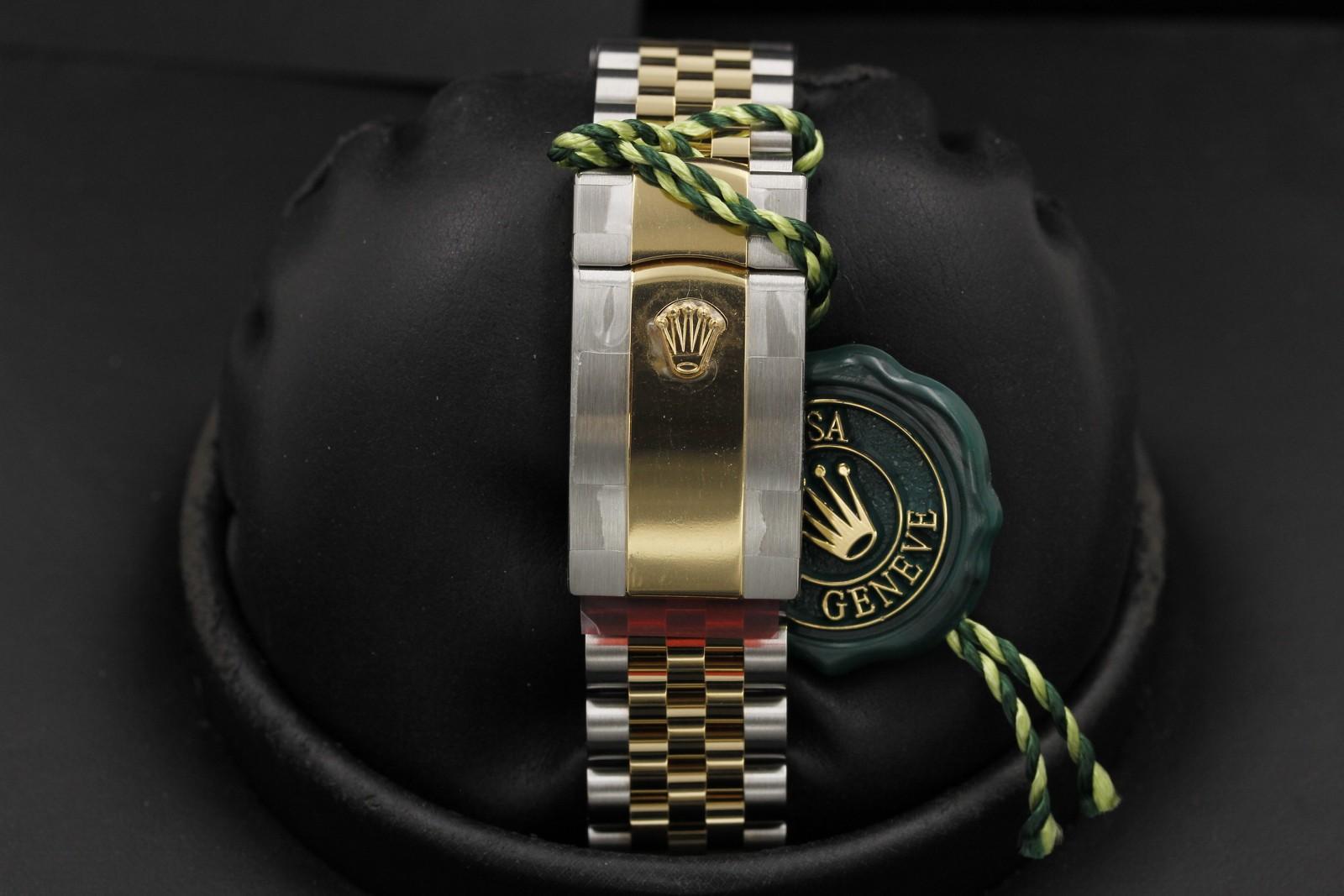 Watch Image 7