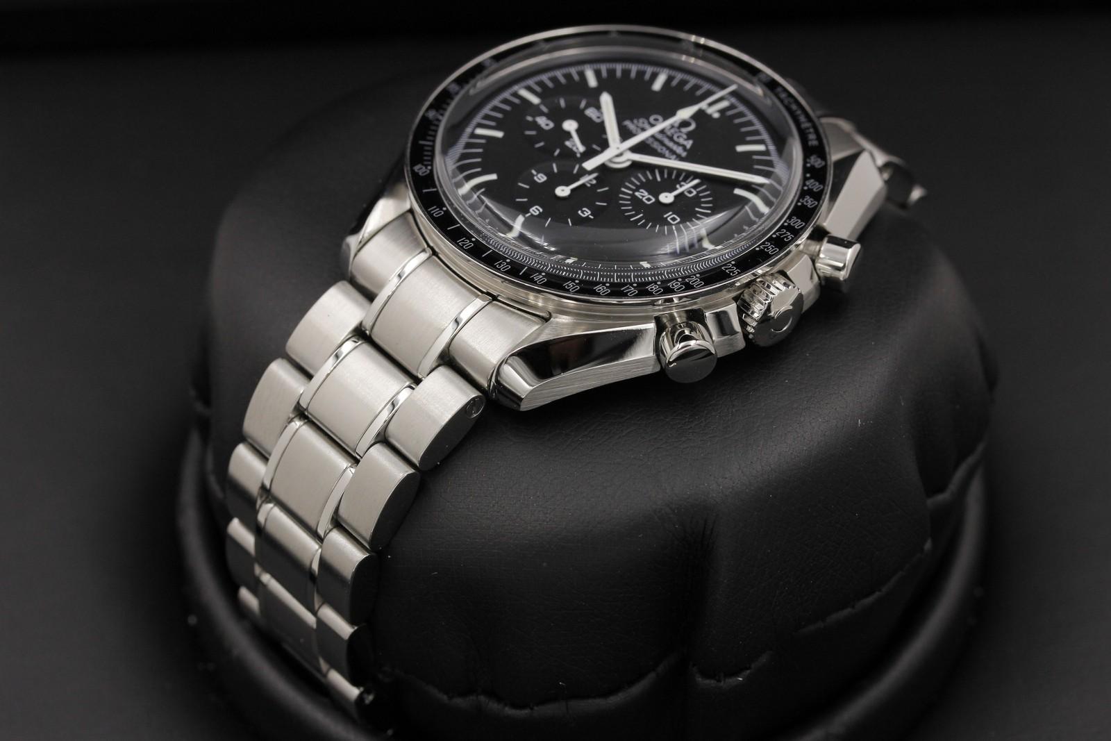 Watch Image 2