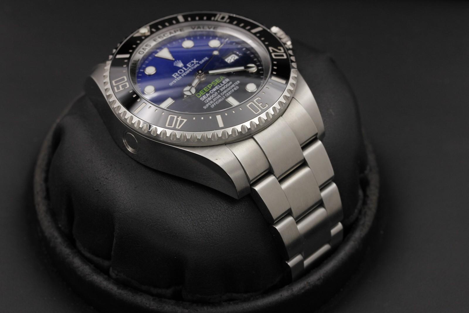 Watch Image 6