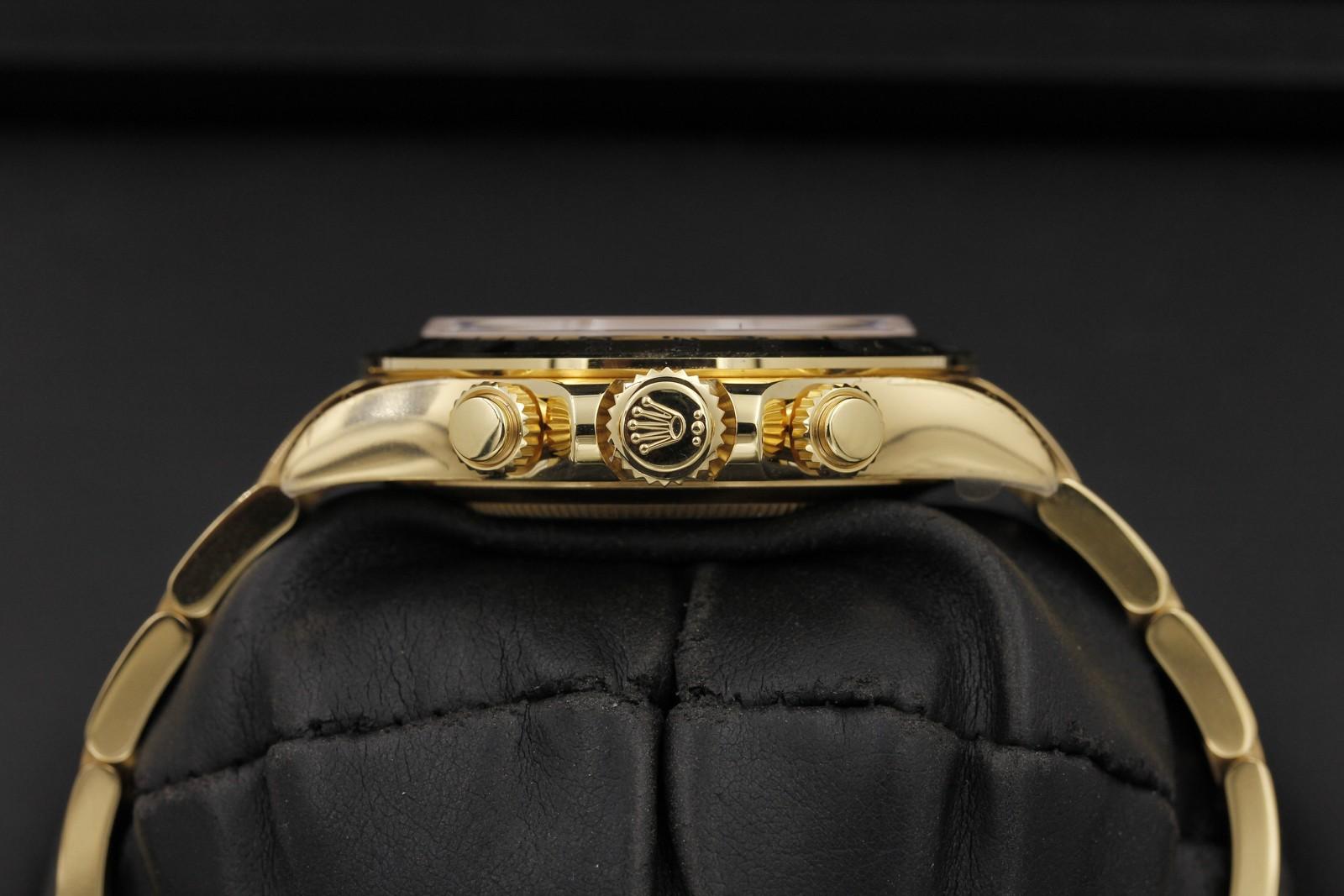 Watch Image 3