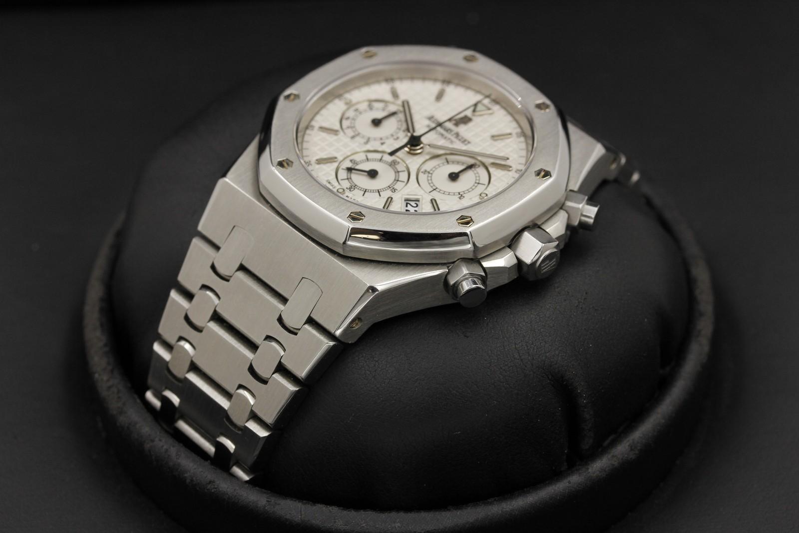 Watch Image 2