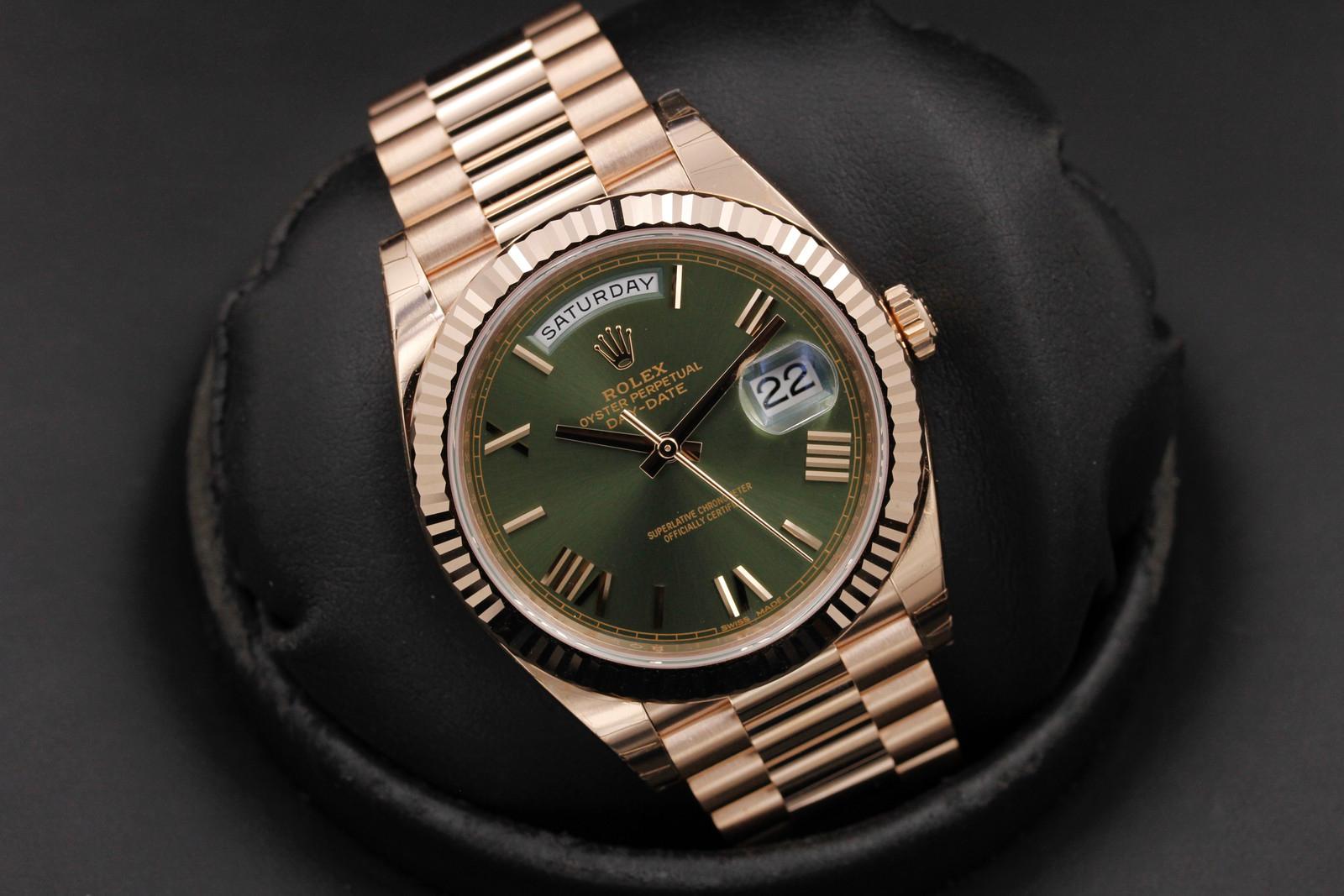 Watch Image 9