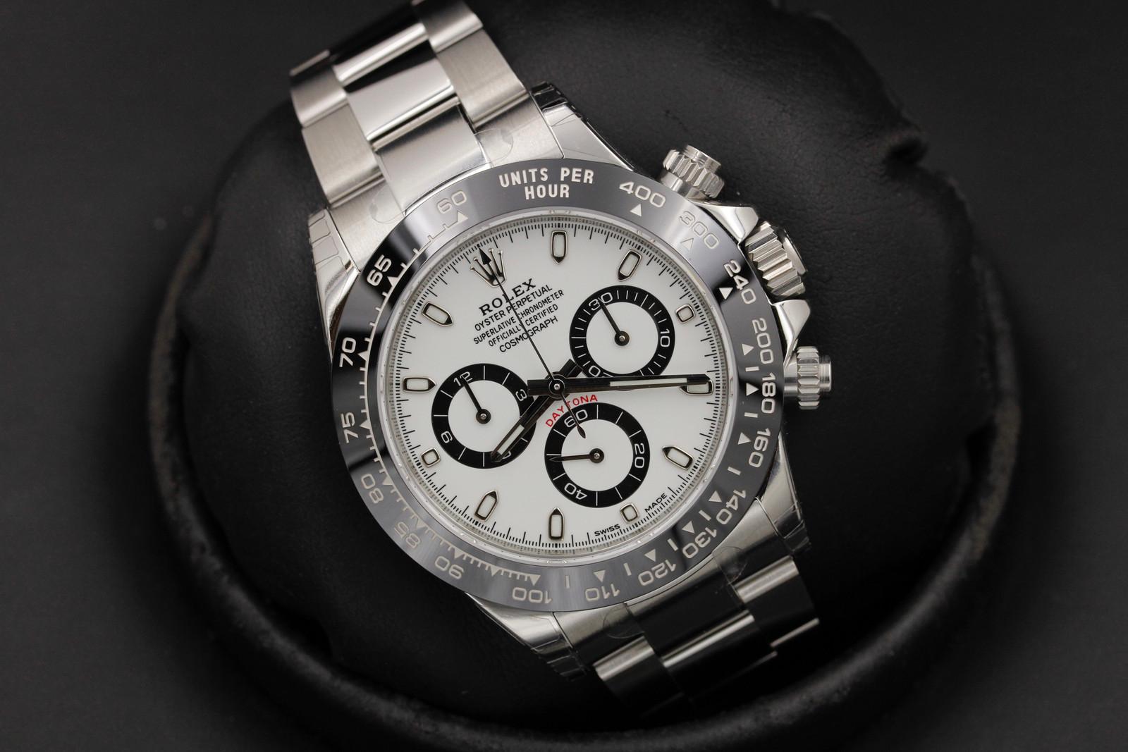 Watch Image 9