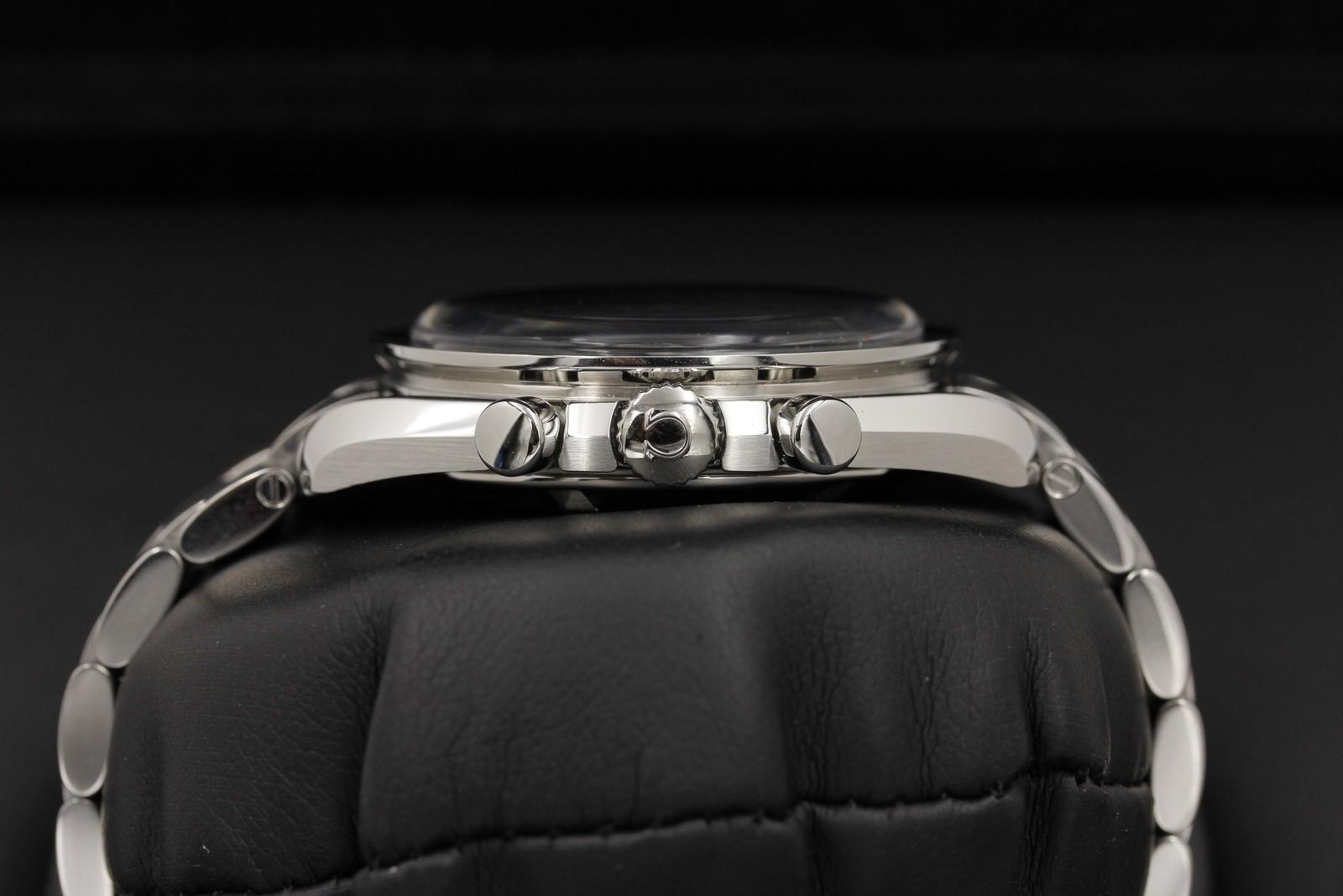 Watch Image 3