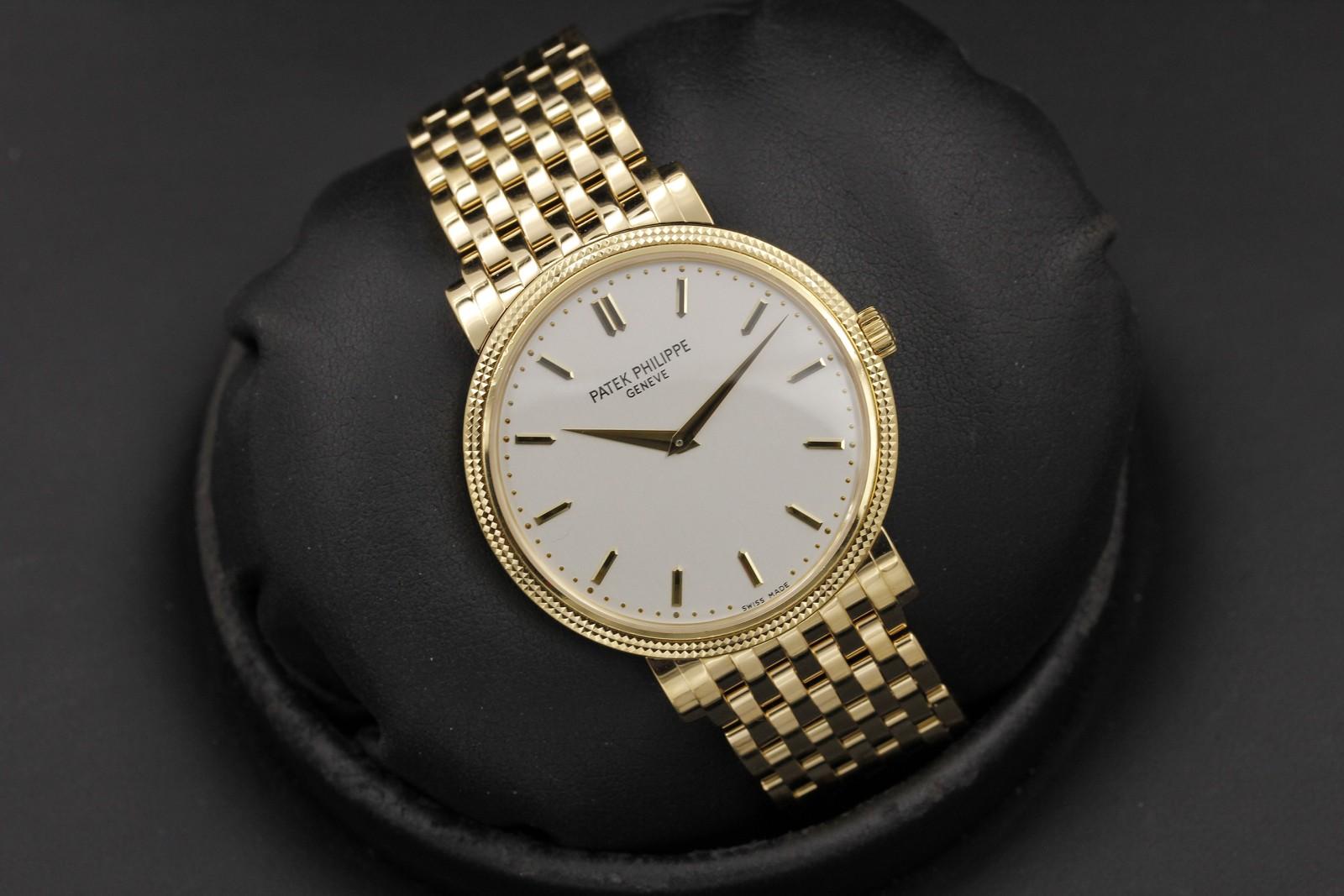Watch Image 13