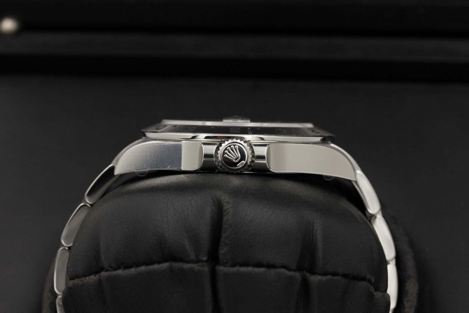 Watch Image 3