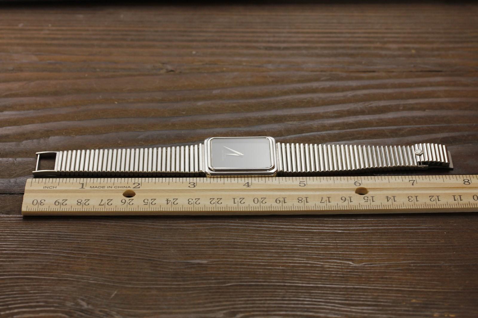 Watch Image 10