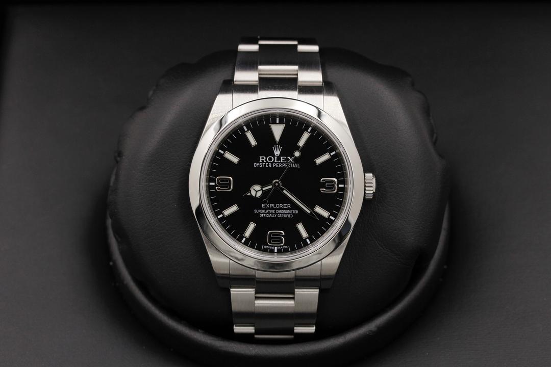 Rolex Explorer I 214270