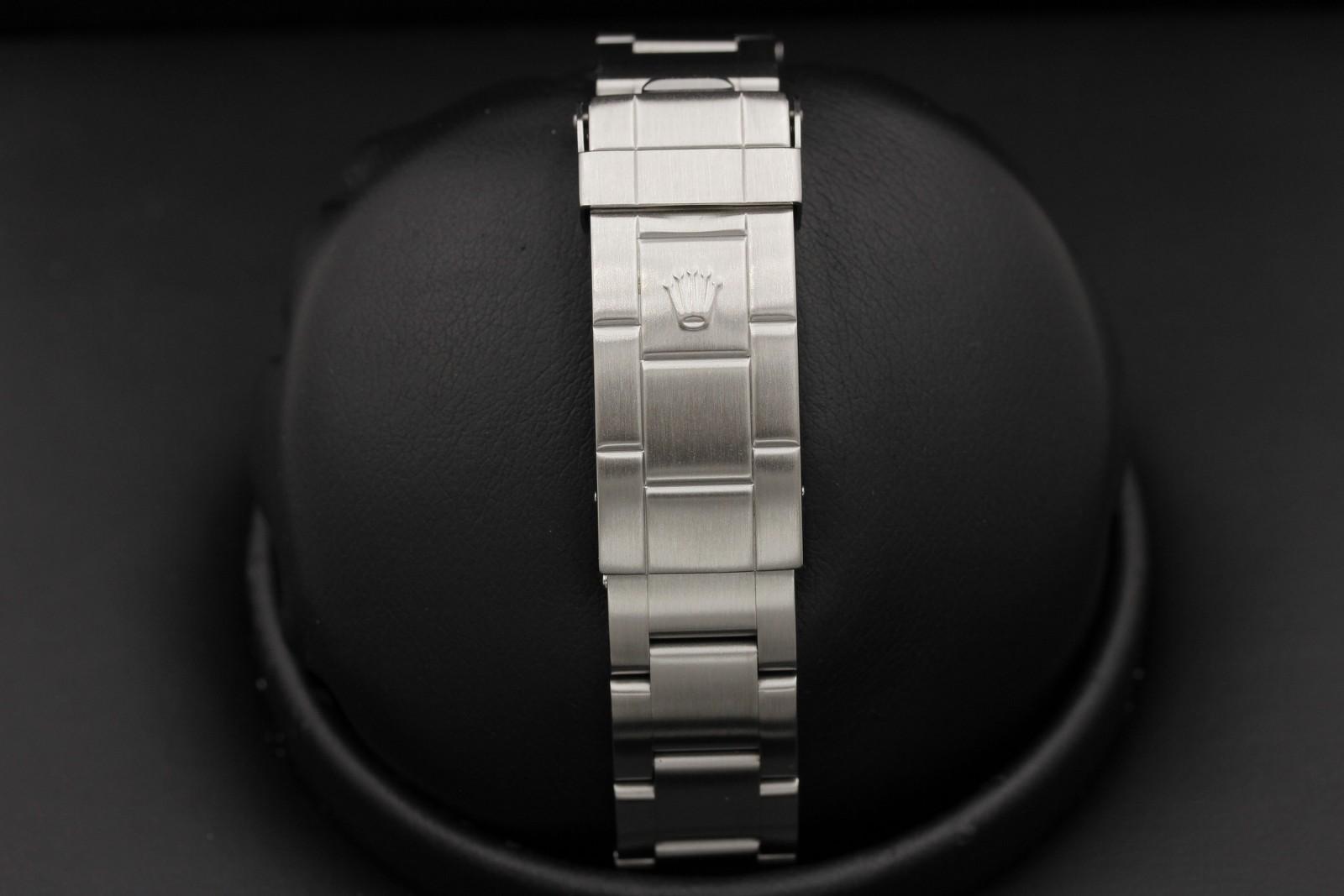 Watch Image 7