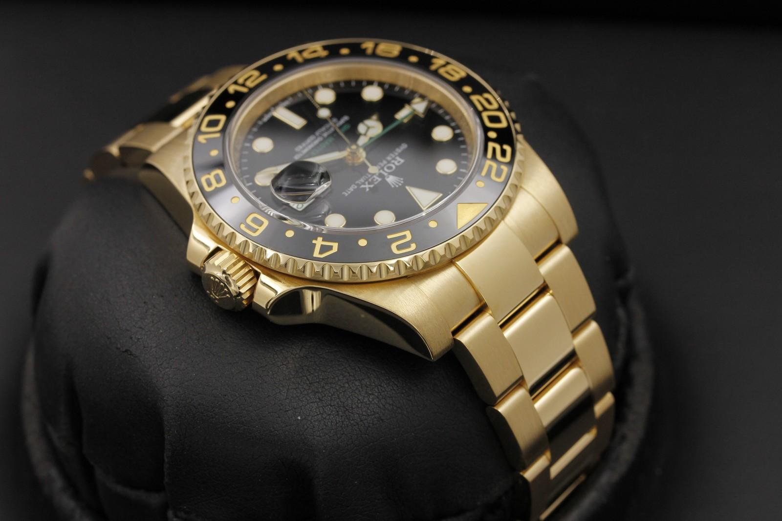 Watch Image 3