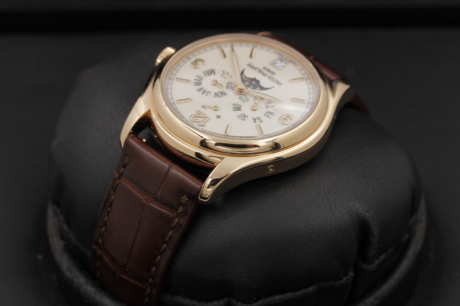 Watch Image 5