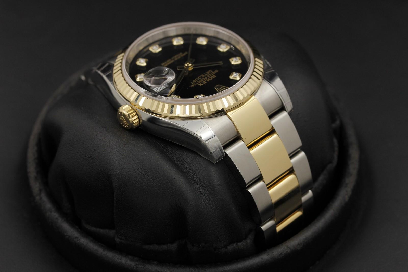 Watch Image 4