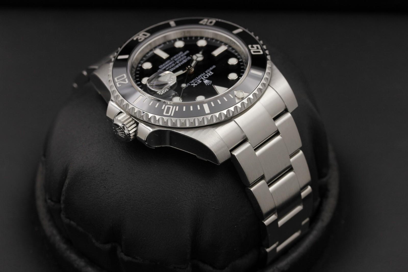 Watch Image 4