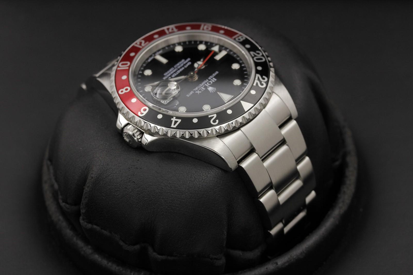 Watch Image 4