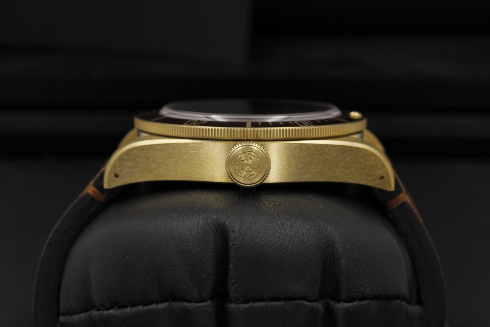 Watch Image 3