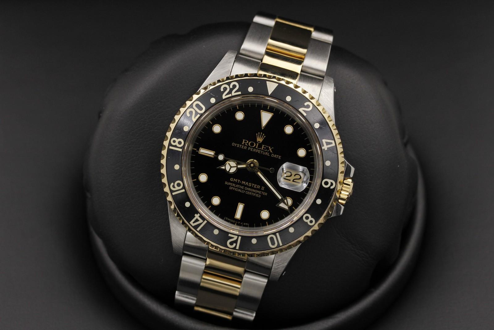 Watch Image 11