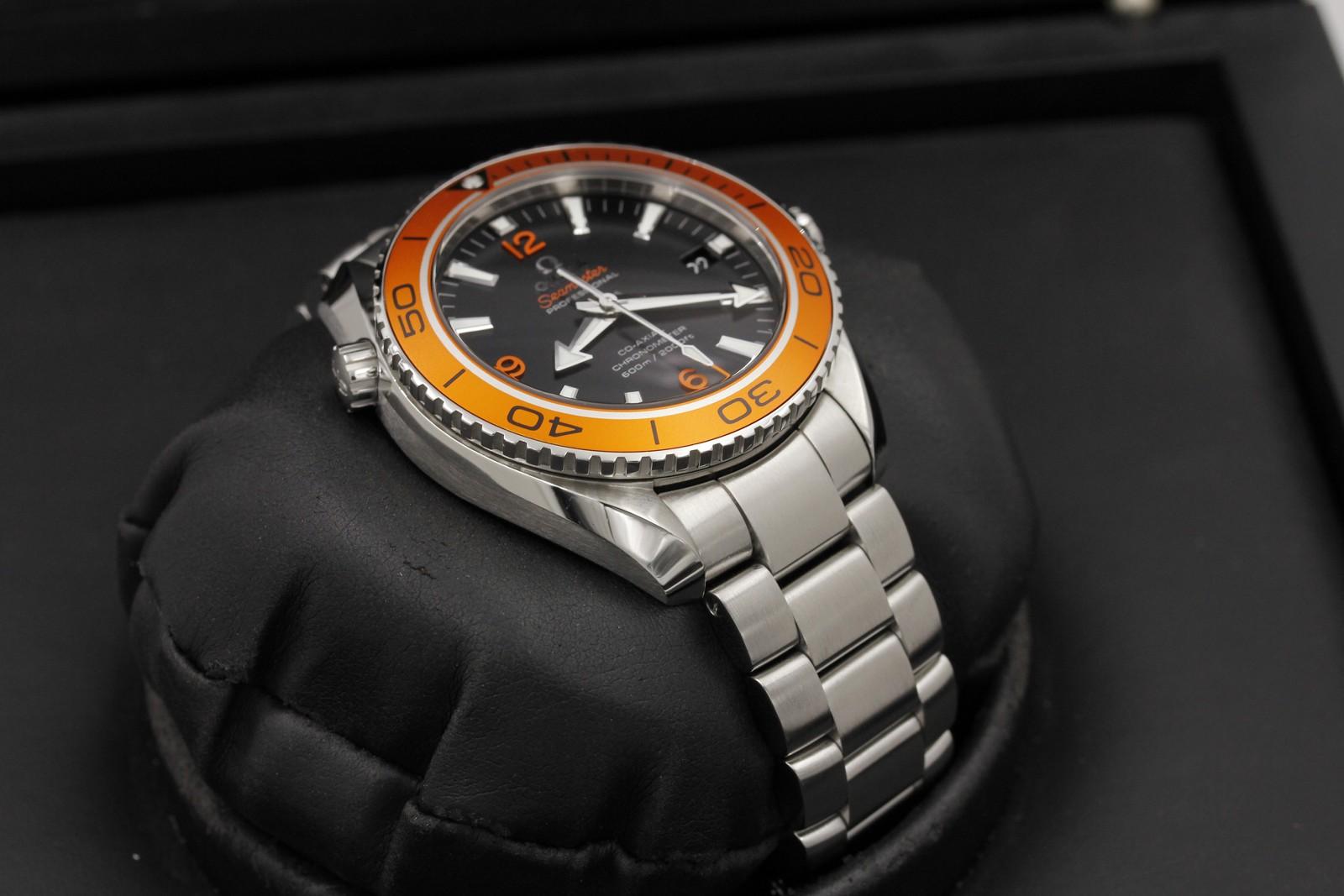Watch Image 7