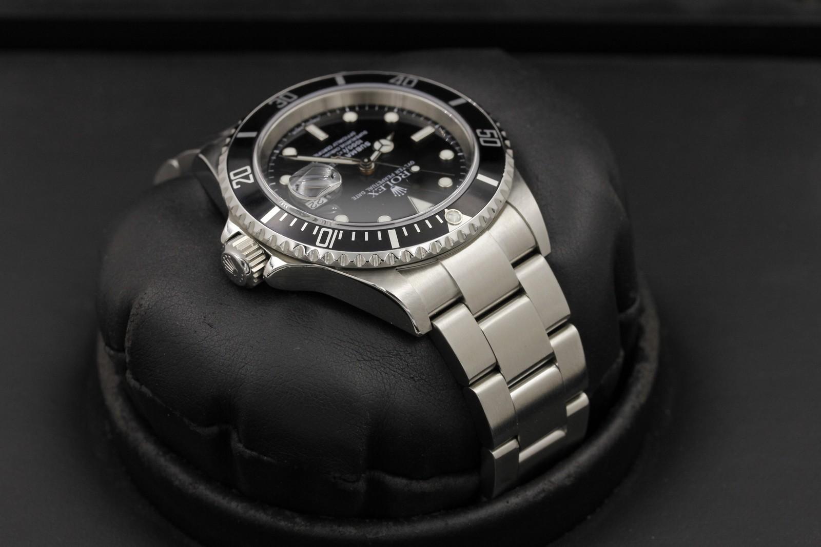 Watch Image 4