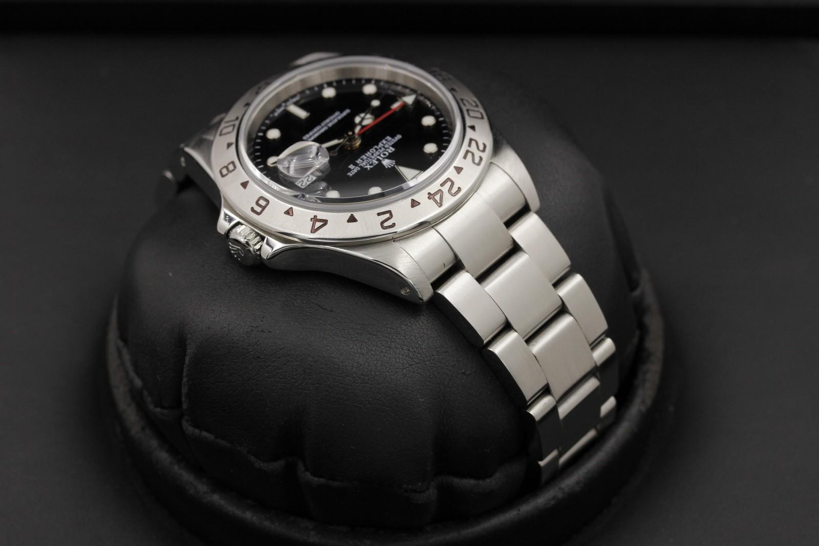 Watch Image 4