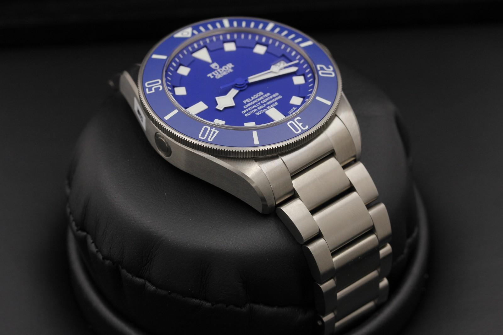 Watch Image 6