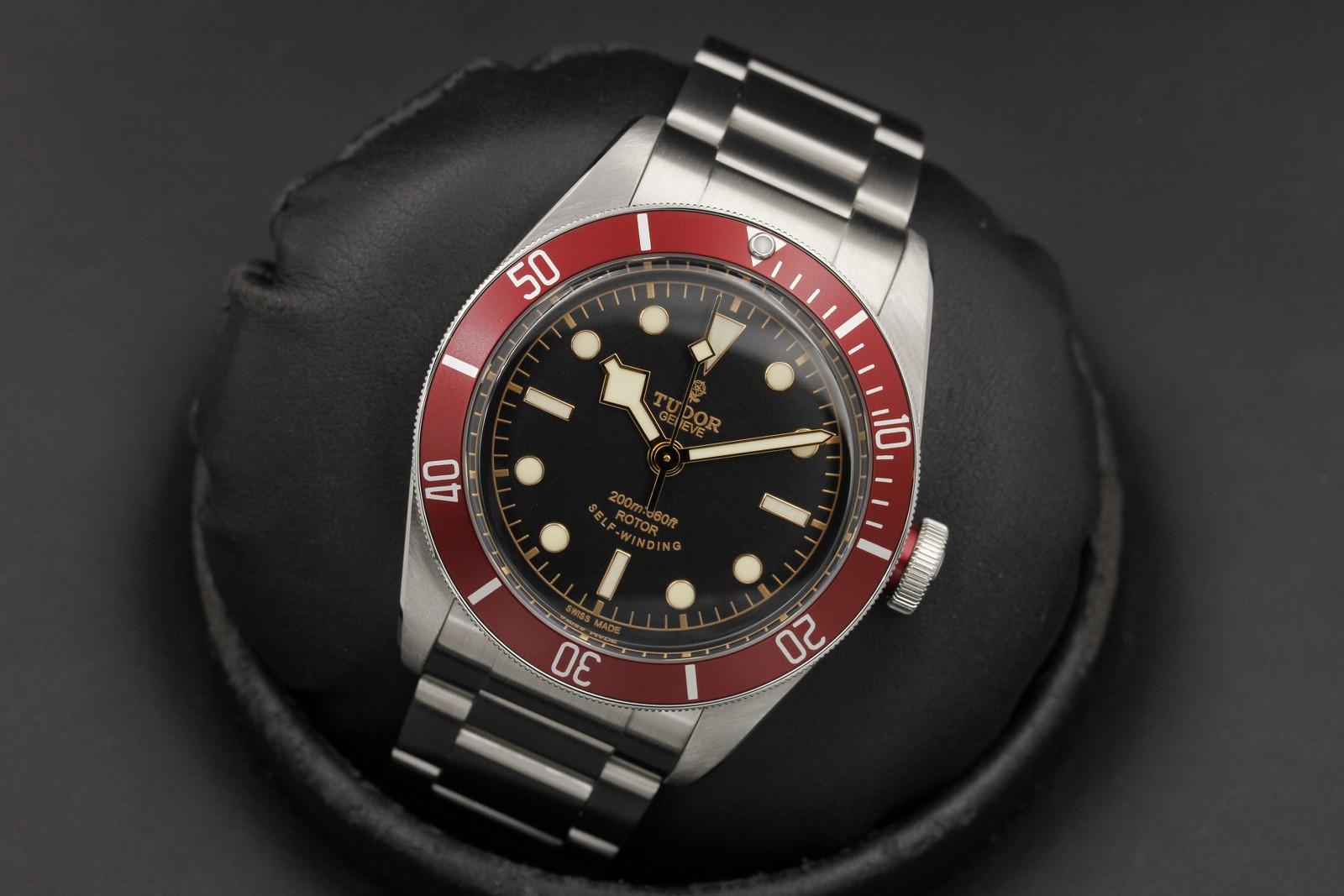 Watch Image 9