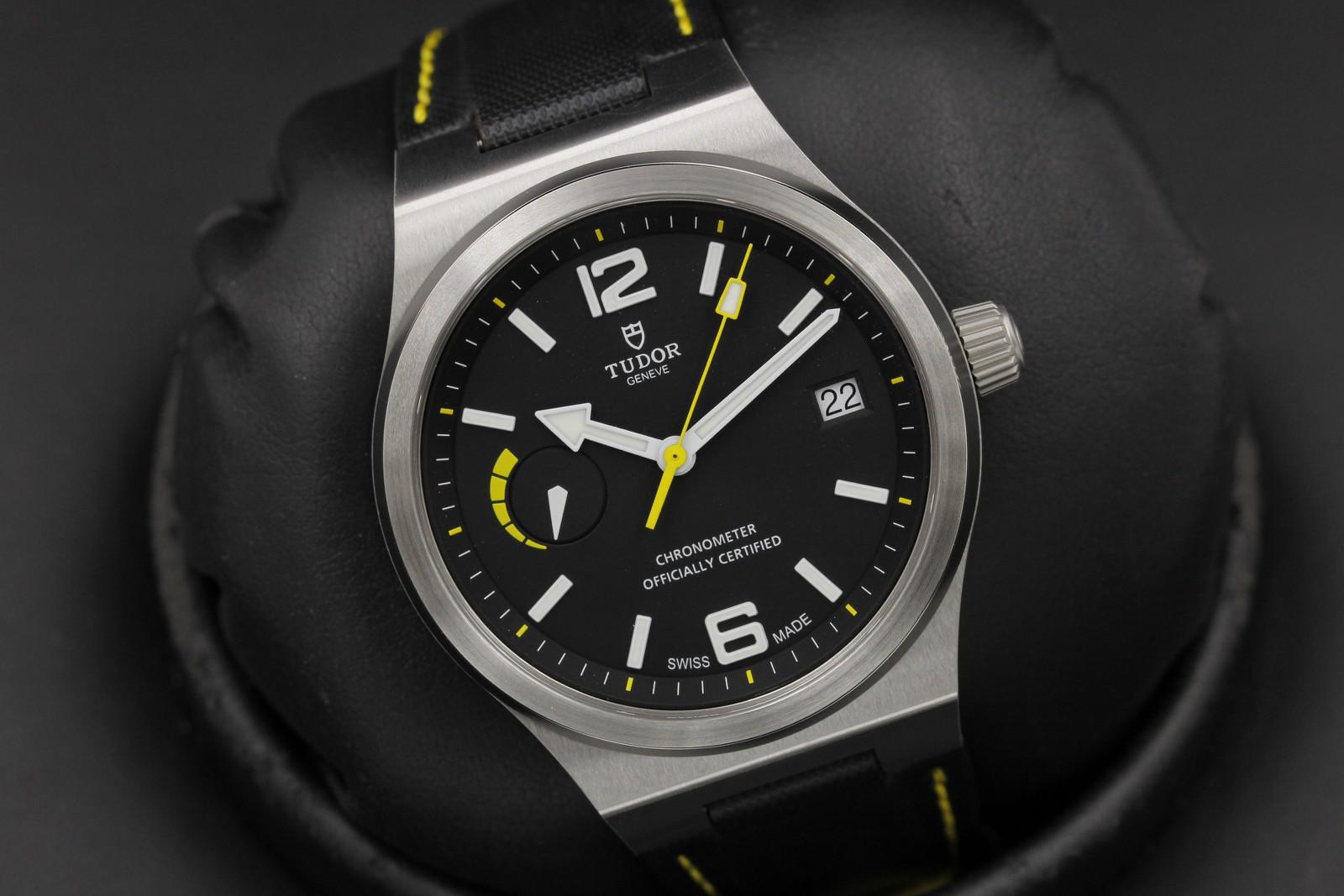 Watch Image 9