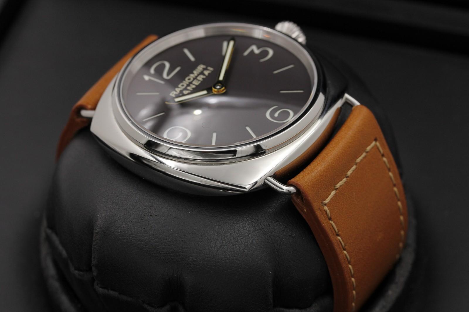 Watch Image 6