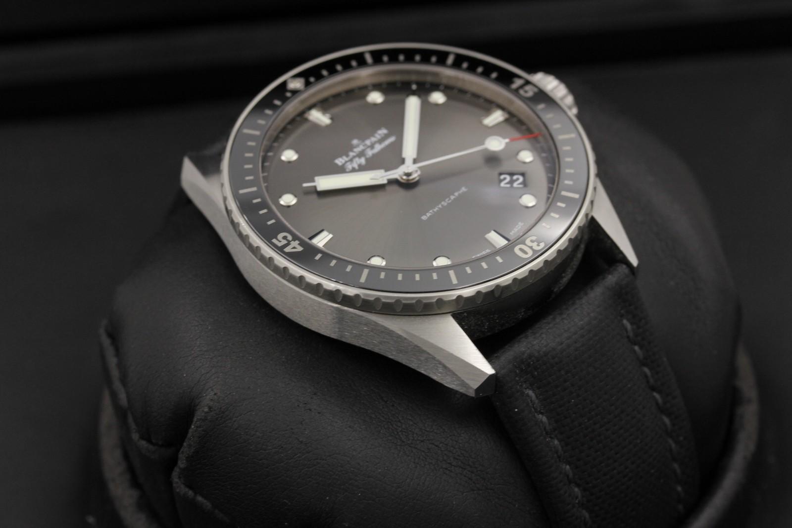 Watch Image 7