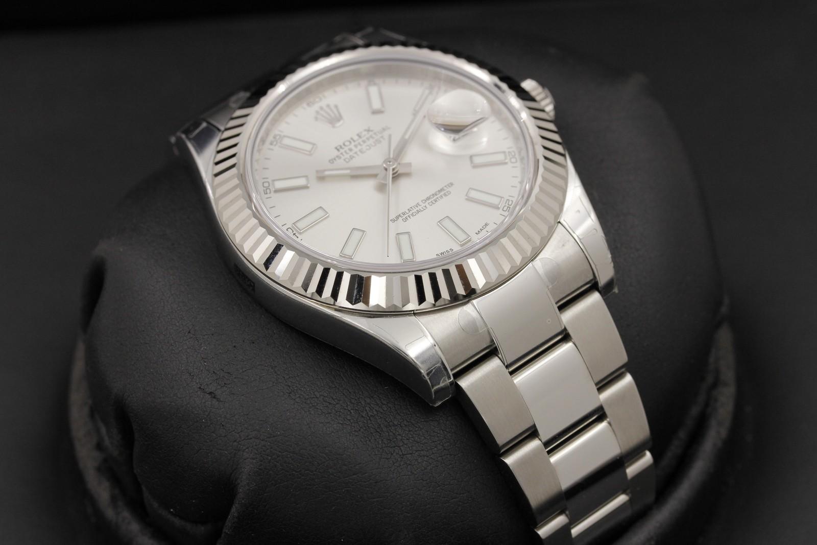 Watch Image 6