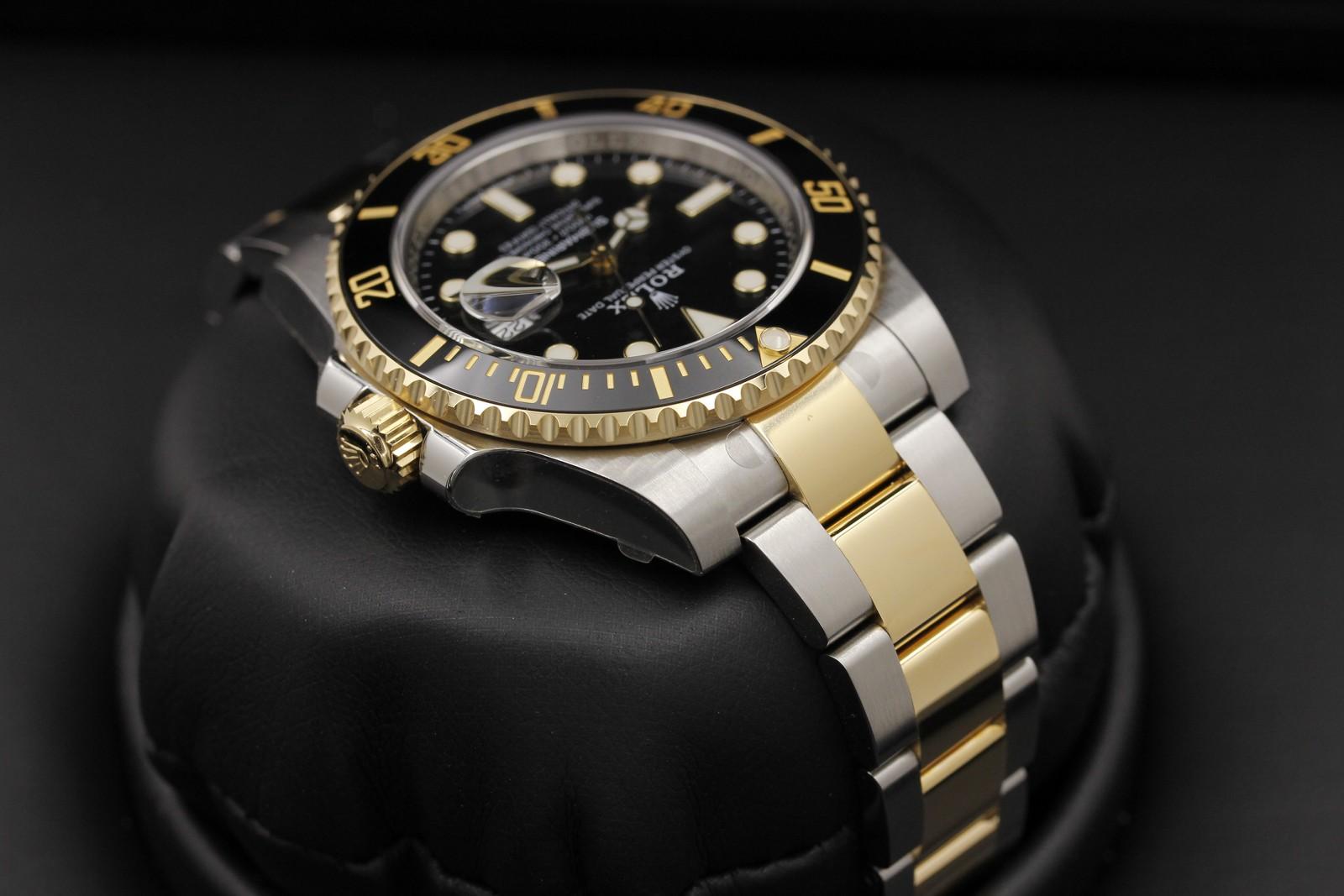 Watch Image 4