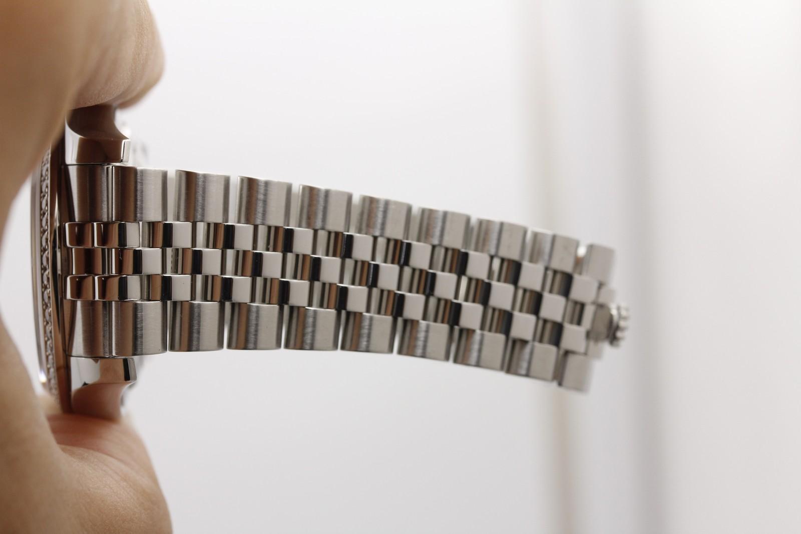 Watch Image 10