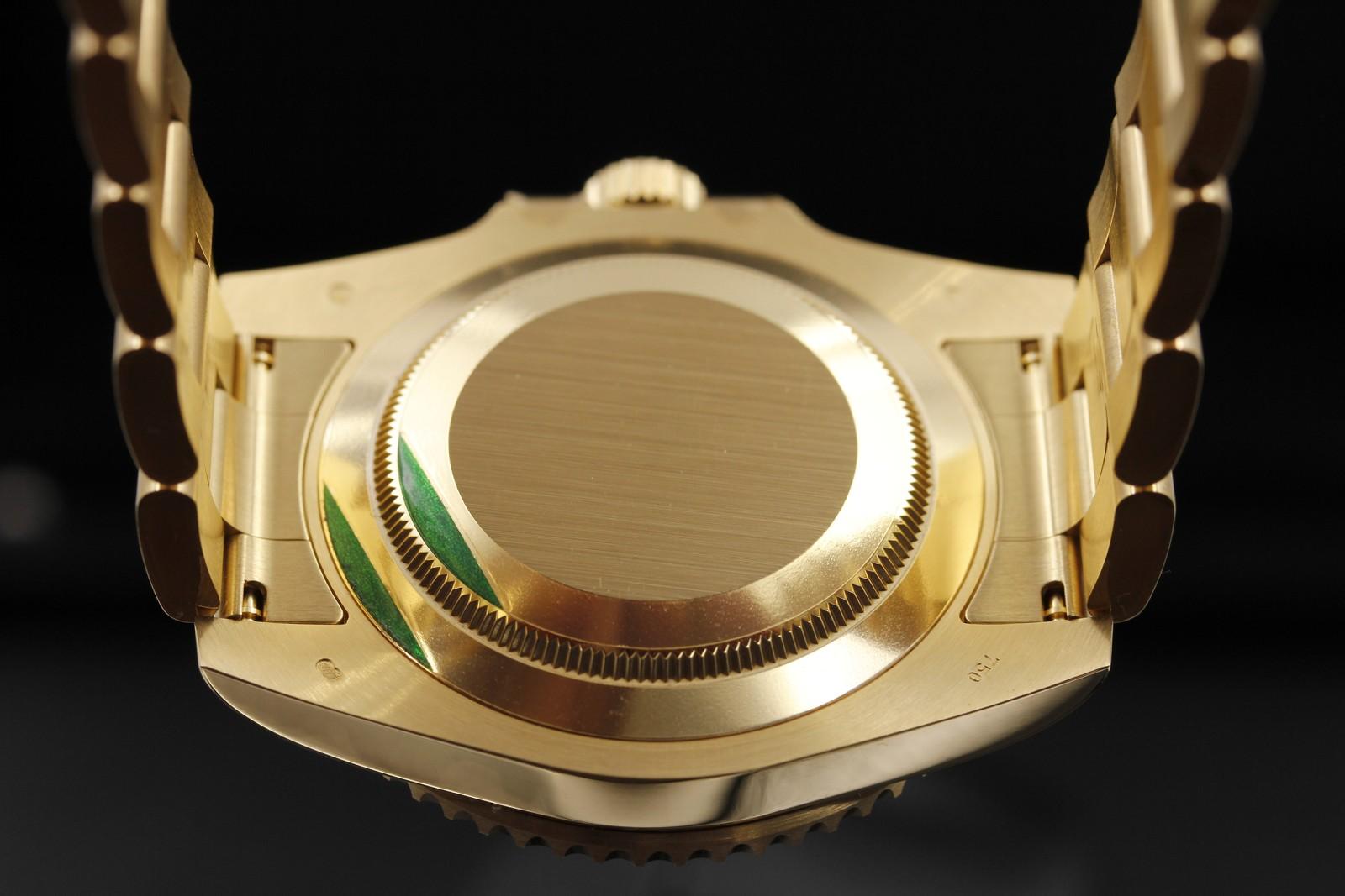 Watch Image 10