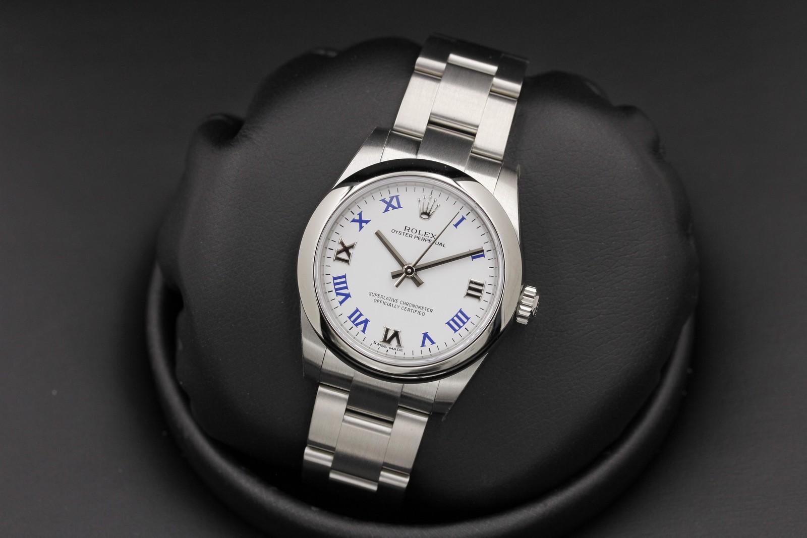 Watch Image 8