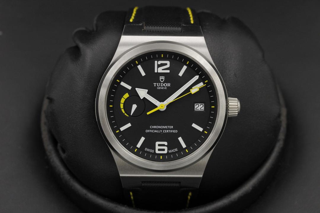 Tudor North Flag 91210n