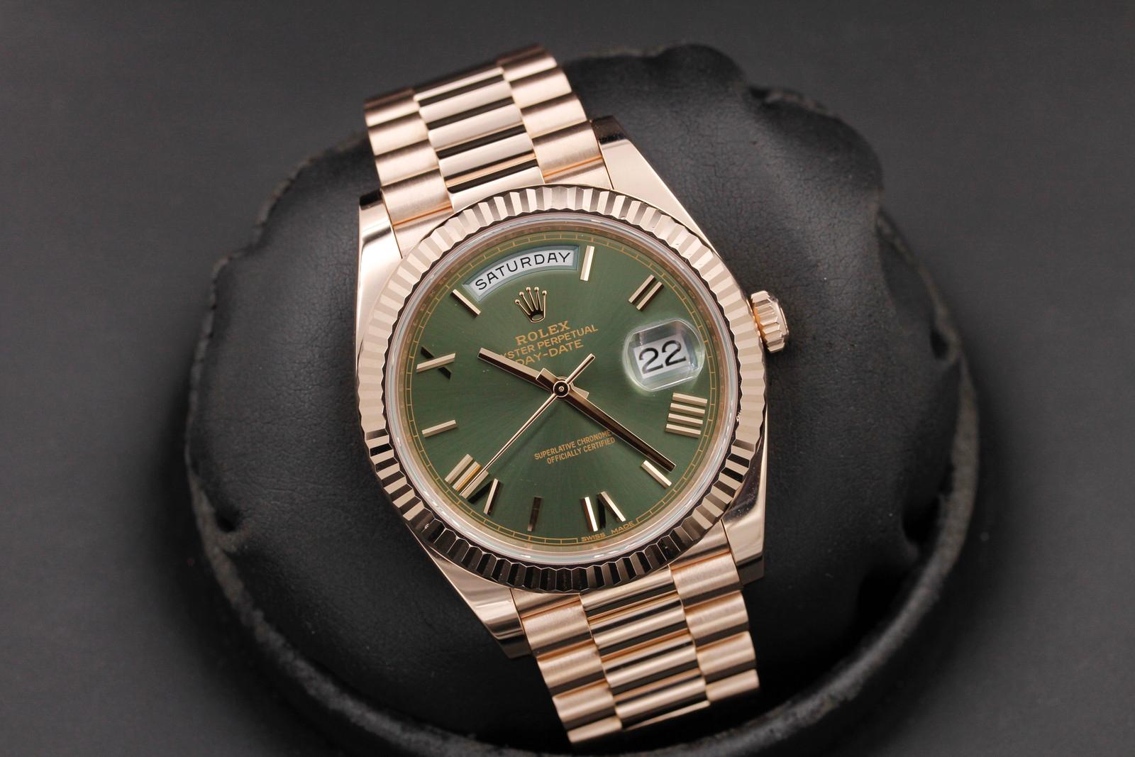 Watch Image 9