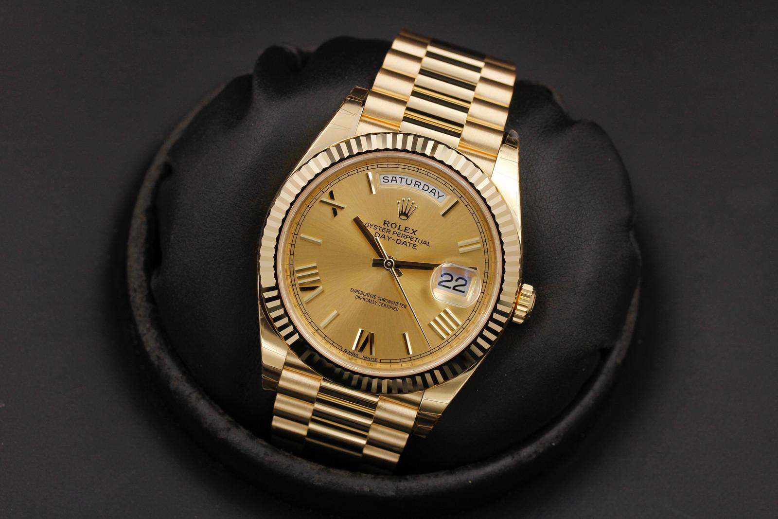 Watch Image 8