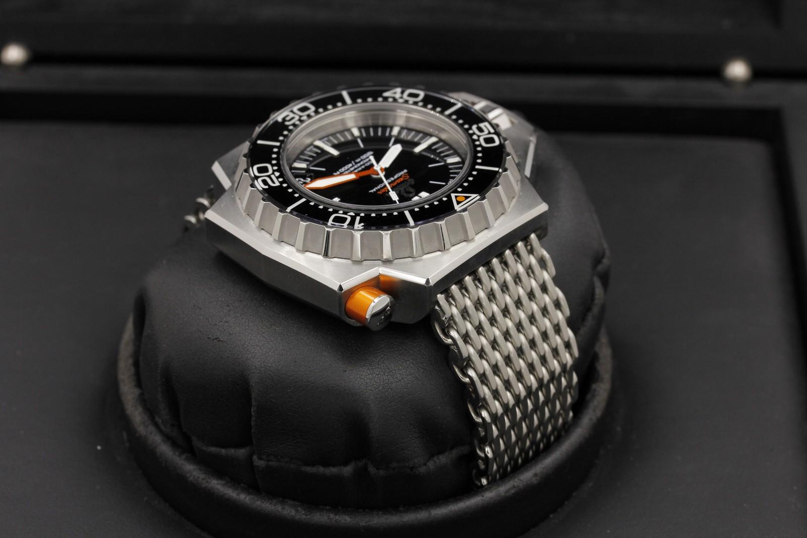 Watch Image 4