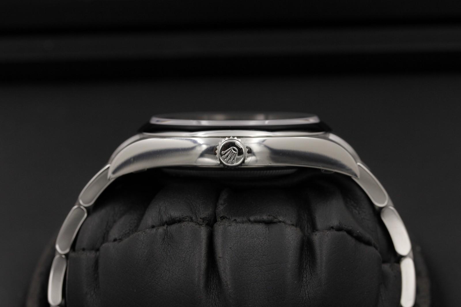 Watch Image 3