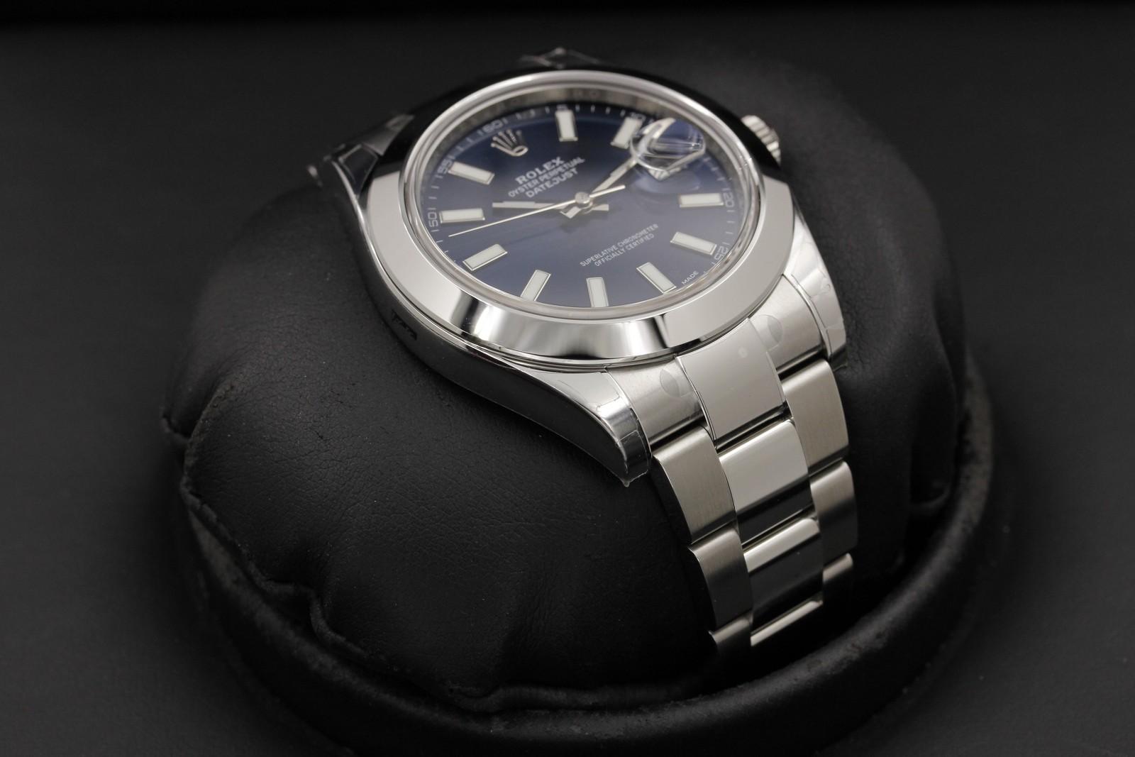 Watch Image 7