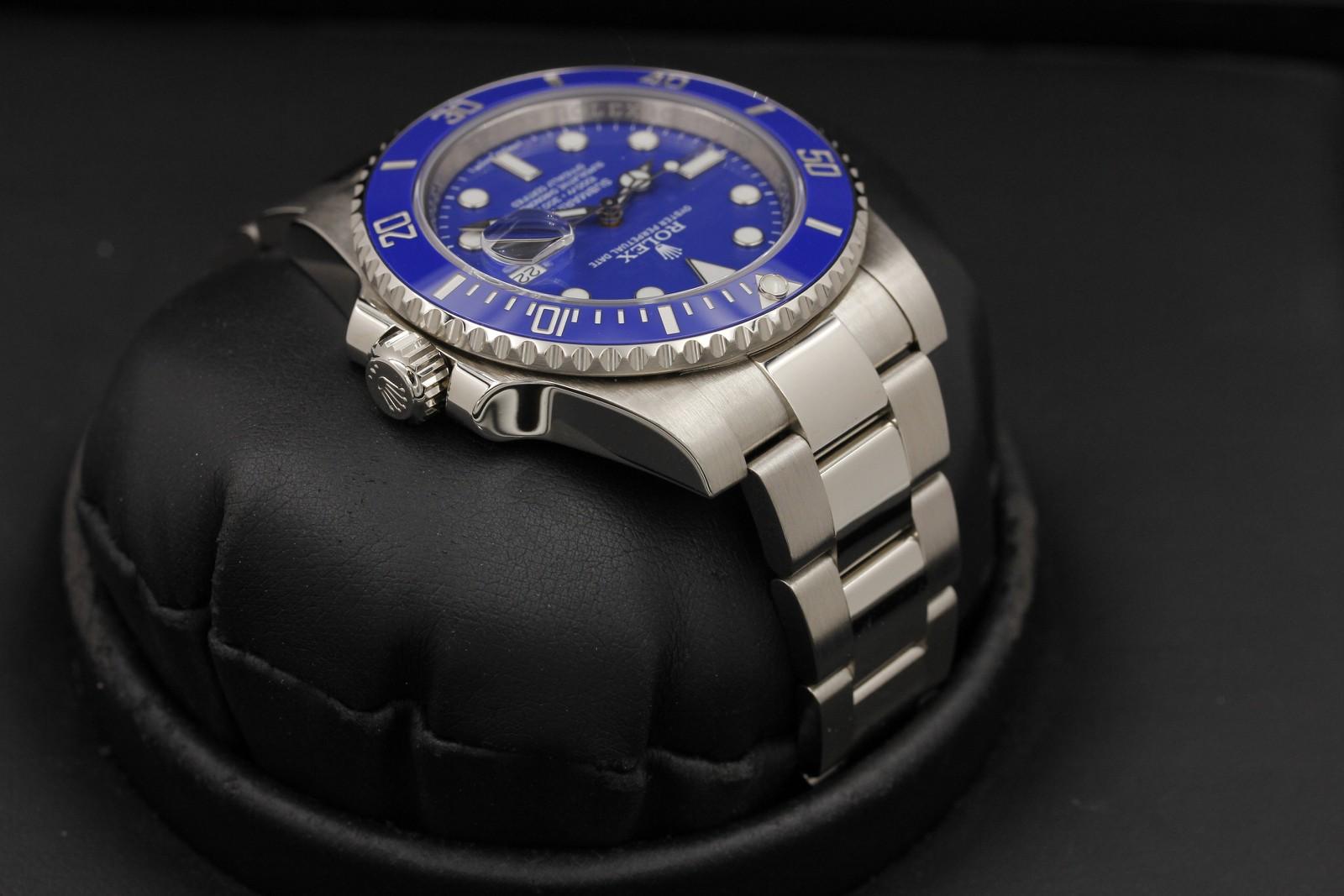 Watch Image 4