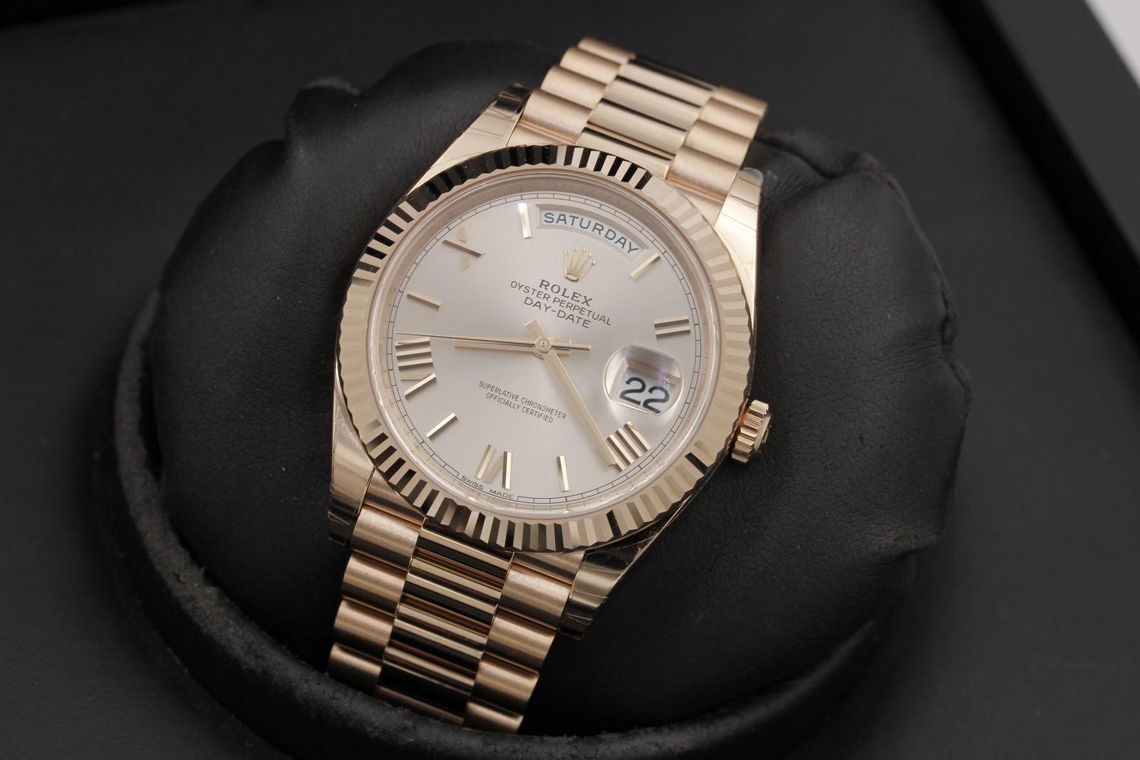Watch Image 8