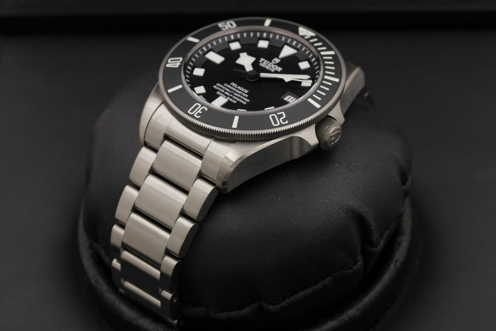 Watch Image 2