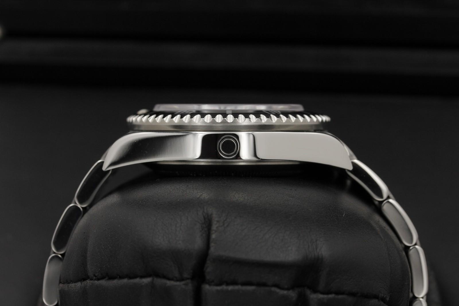 Watch Image 6